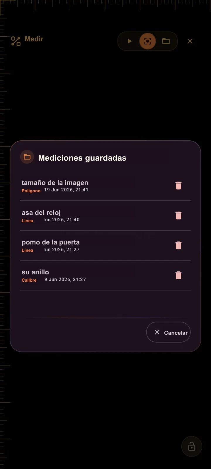 Lista de mediciones guardadas de SIMT Measure con entradas nombradas, su tipo —Caliper, Line o Polygon— y la fecha de guardado
